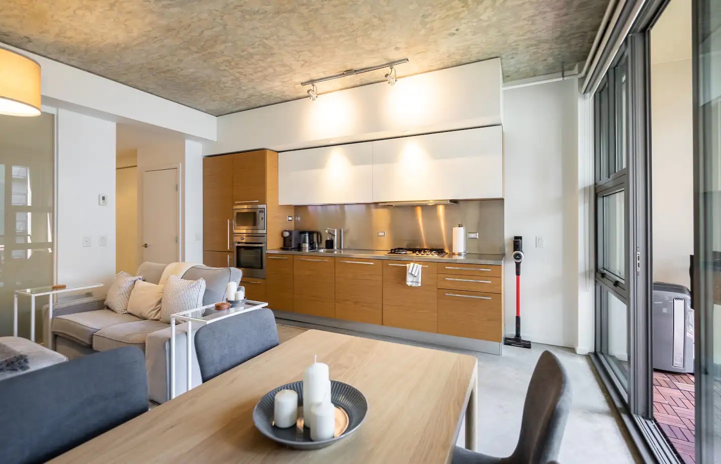 7a913269-f6f8-40f0-b4fe-508b57db4136