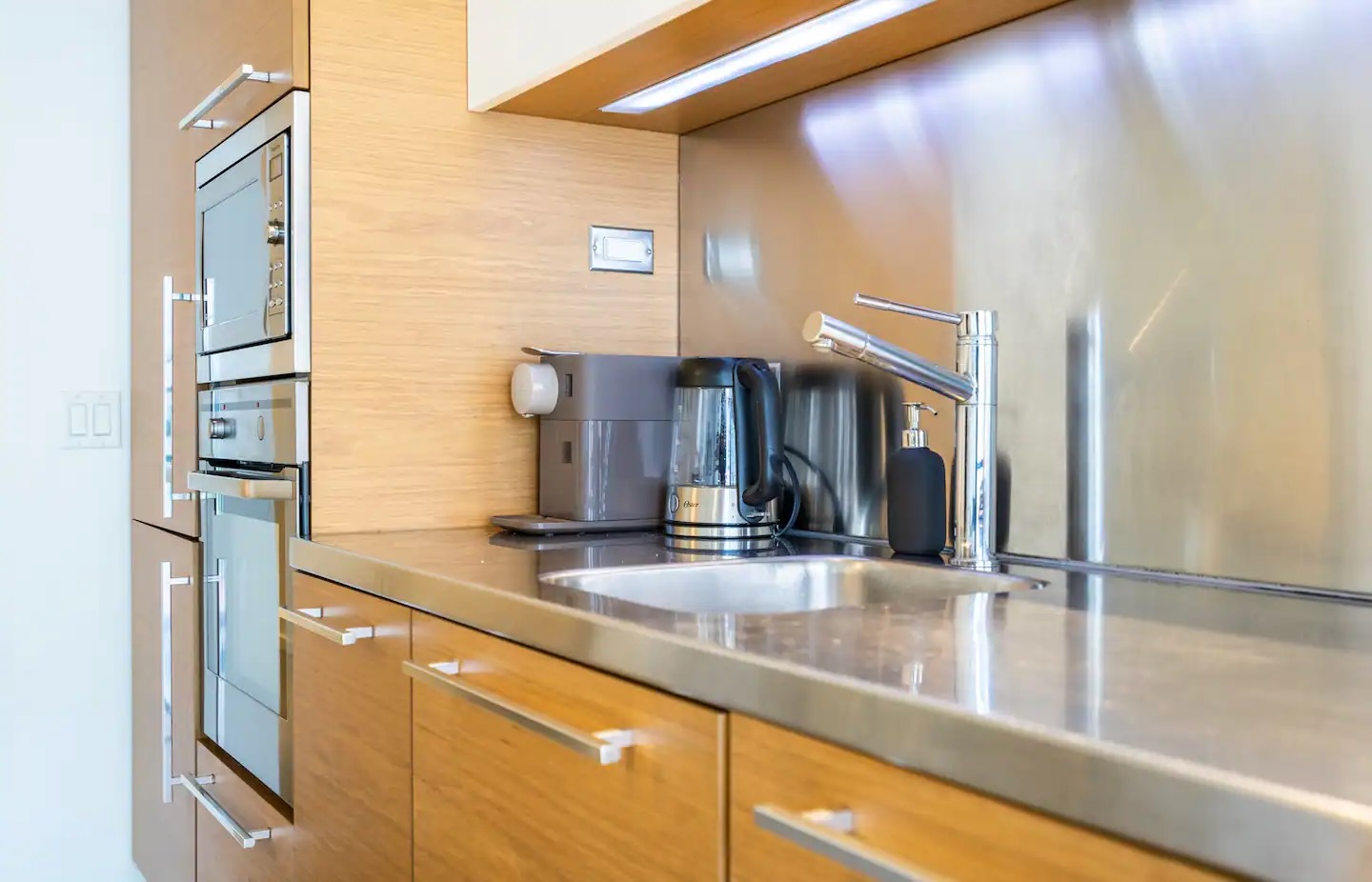 80a6f02d-7136-40af-b3f7-643f303fc4bb