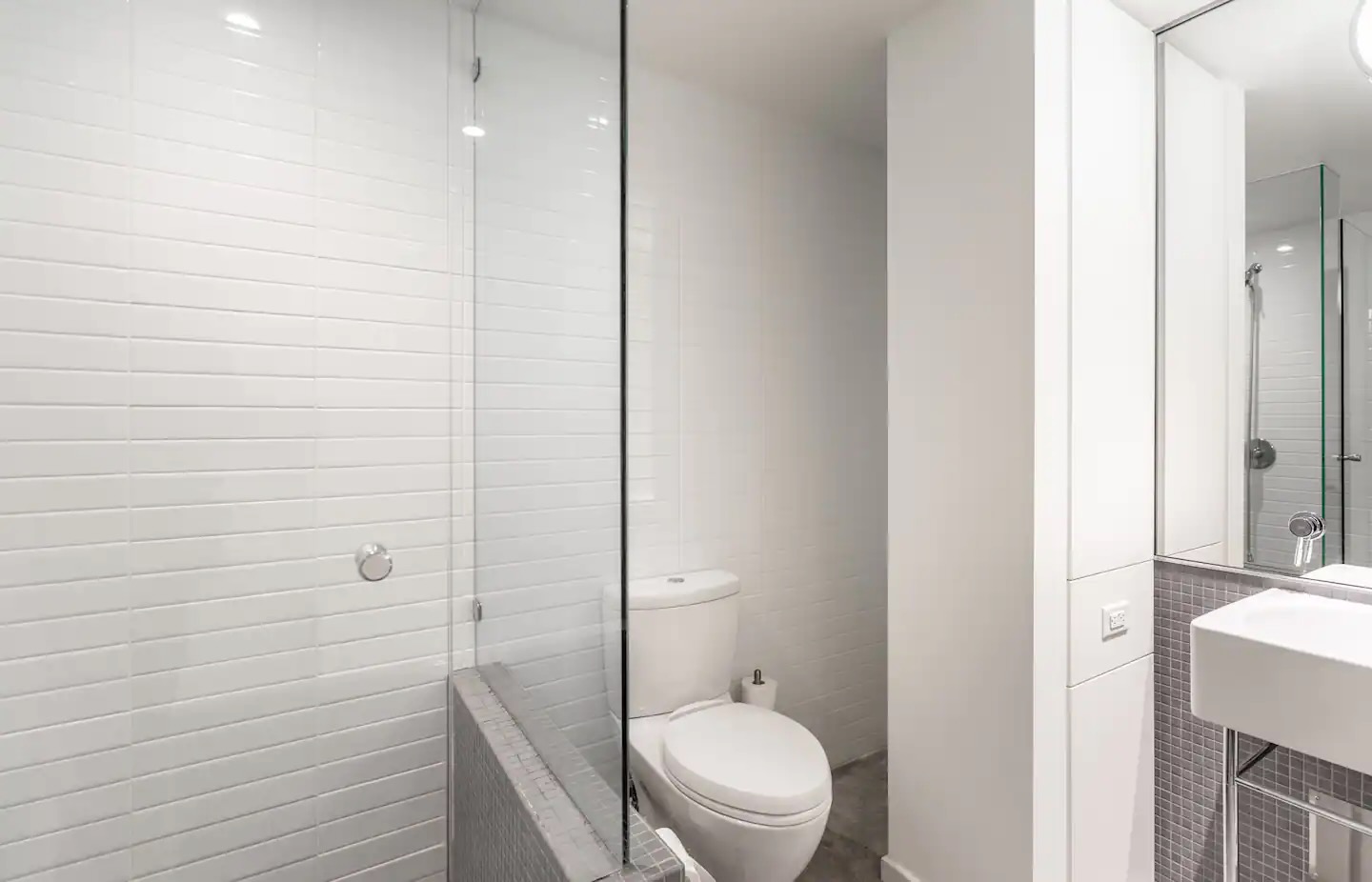 f7a7ae54-7ee8-405c-bd0f-f78b4727726e